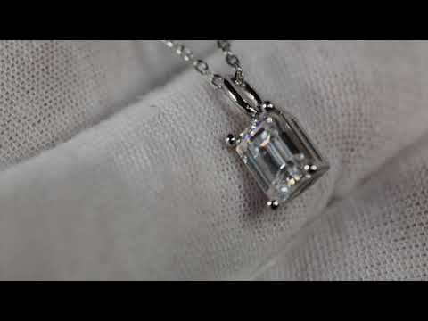 Load and play video in Gallery viewer, Womens Moissanite Diamond Pendant
