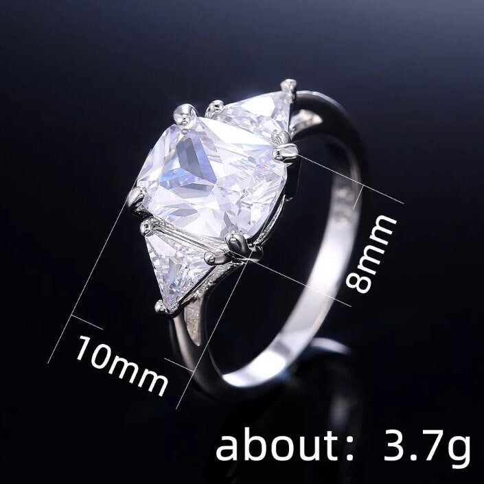 Oval Cut Diamond Engagement Ring | Womens Engagement Rings